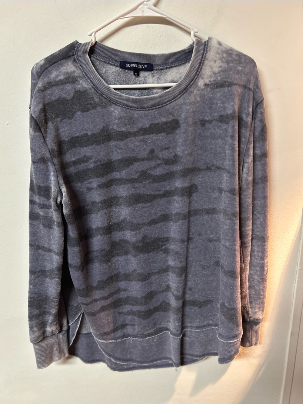 Ocean Drive Gray Striped Tie-Dye Crewneck Sweater